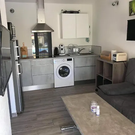 Les Mazets De L'auzonnet Holiday home