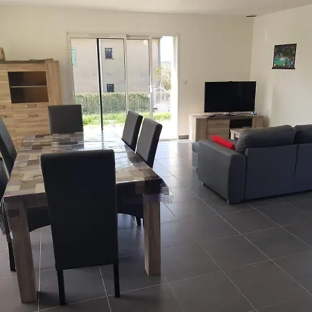Holiday home Les Mazets De L'auzonnet